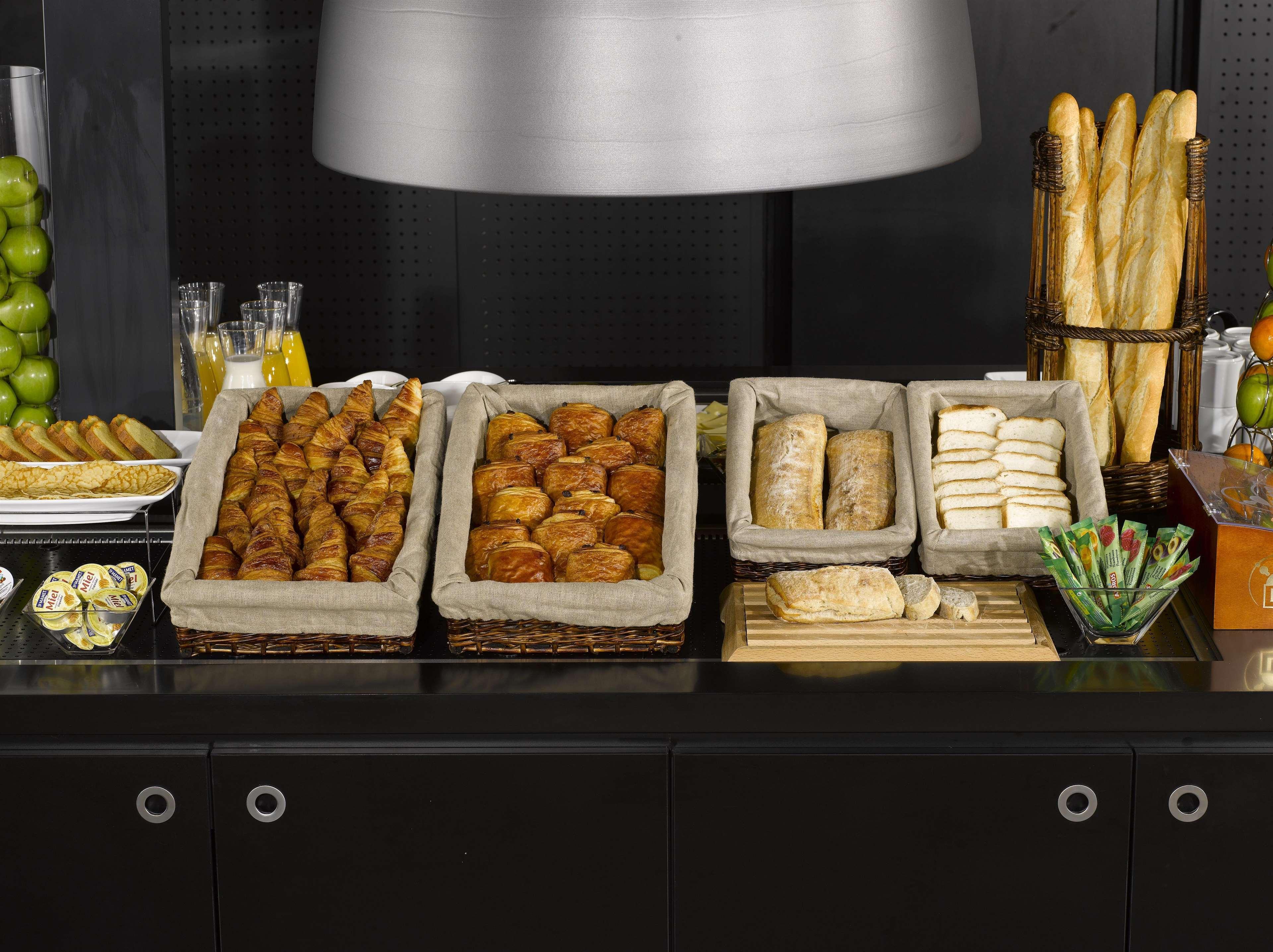Campanile Clermont-Ferrand ~ Aubiere Hotel Ngoại thất bức ảnh