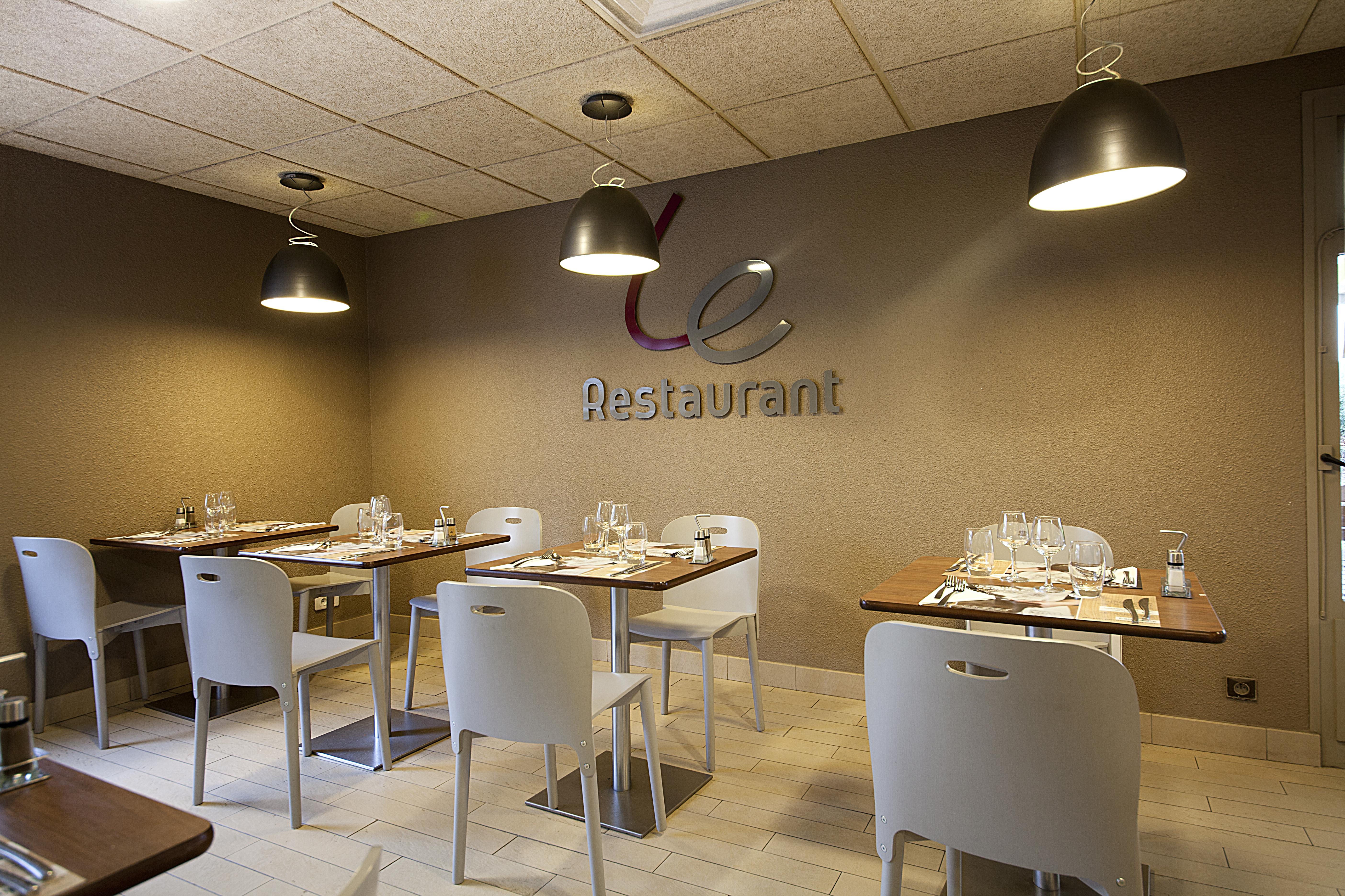 Campanile Clermont-Ferrand ~ Aubiere Hotel Ngoại thất bức ảnh
