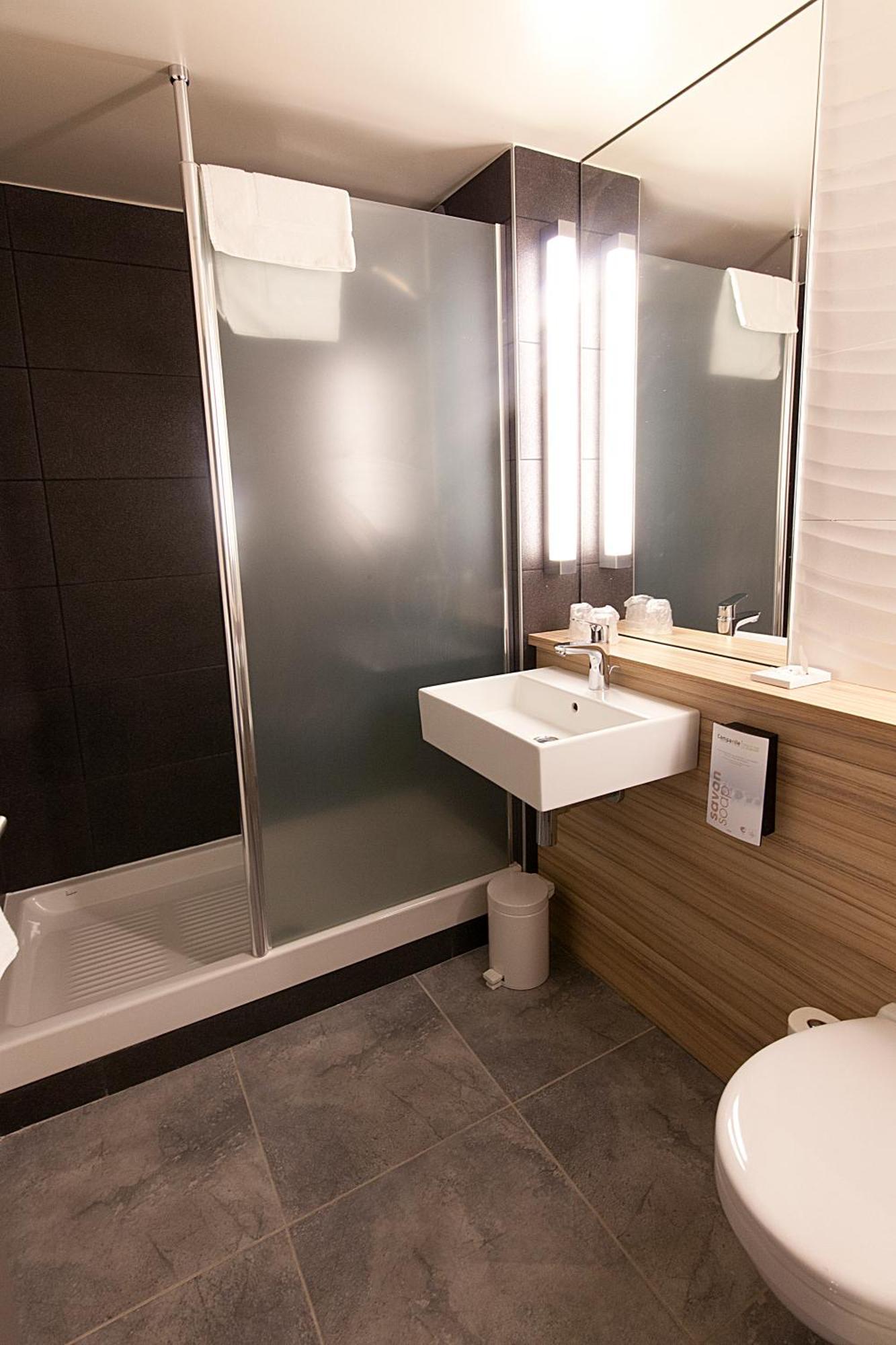 Campanile Clermont-Ferrand ~ Aubiere Hotel Ngoại thất bức ảnh